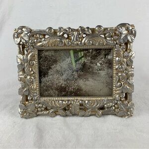 Resin Silver‎ Floral Ornate Picture Frame With Easel Back 6x4” By Renderings EUC